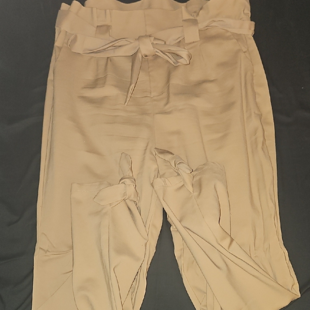 Tan Ankle-Length Pants with High Waist and Textured Fabric